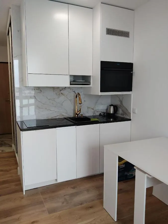 Luxury Iris Apartment Warsaw Poland