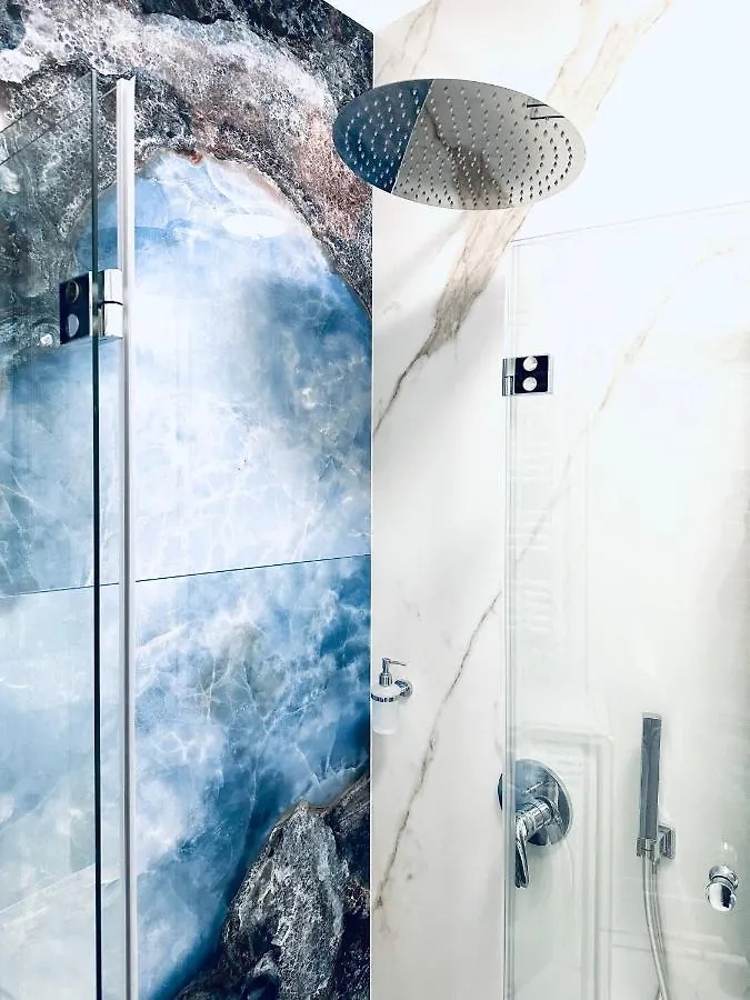 Luxury Iris Apartment Warsaw