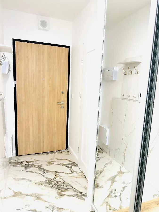 Luxury Iris Apartment Warsaw 0*,