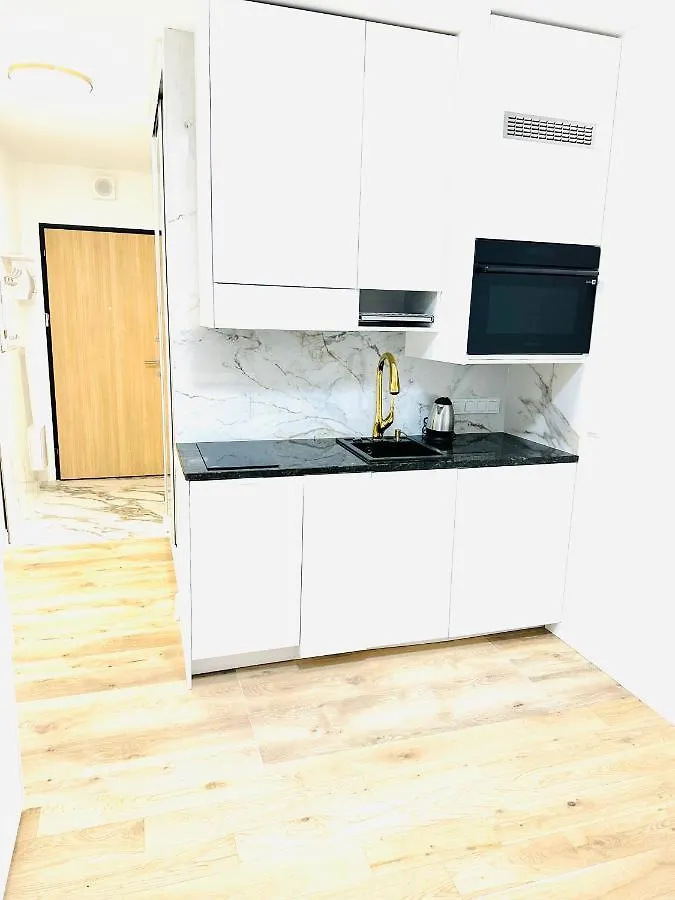 Luxury Iris Apartment Warsaw